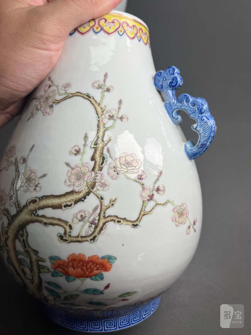 民国  粉彩梅花花卉图螭耳尊（一对） - 图7
